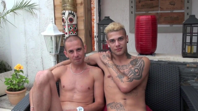 French Twinks Amator videos: Xavio zerżnięta przez gwiazdę porno Mickeya Taylora