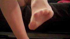 Cryptostudios: Tabitha раздвигает ноги в чулках-сеточках 88