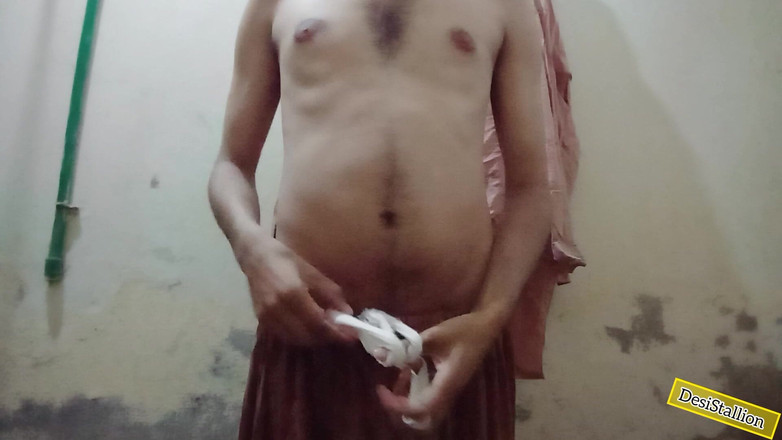 Dolly4u: Ochtendplezier - intense masturbatie tot een explosieve afwerking