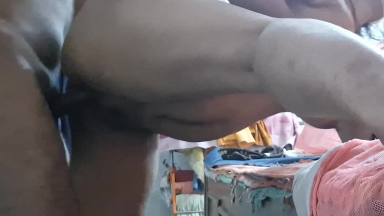 Busty Banuu: Busty Banuu Bhabhi's Pussy Fucked by Putting Dick in Her...