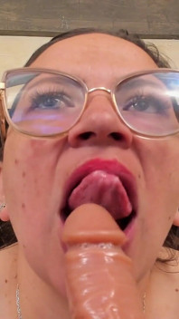 Laisse-moi Rebondir Sur Ta Bite Et Regarder Mes Gros Seins Rebondir Pour Que Tu Puisses Jouir Dans Ma Bouche