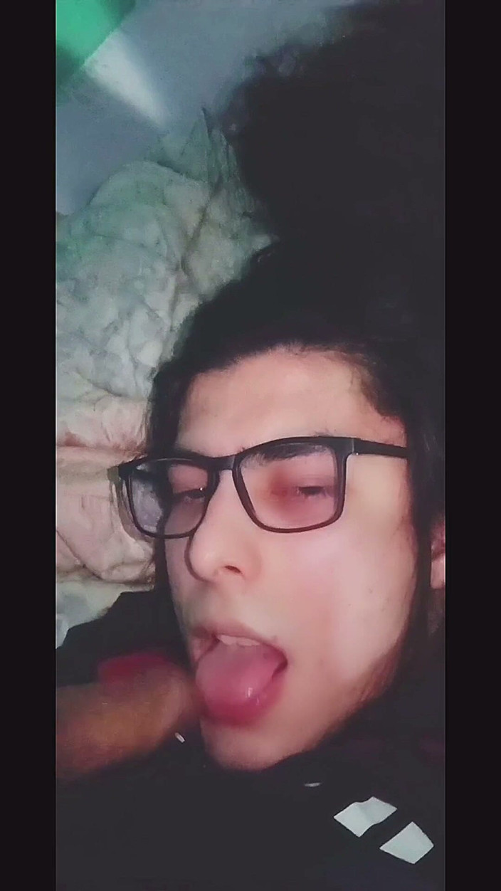 Celi Red: Sebe saje a stříká mi do obličeje!