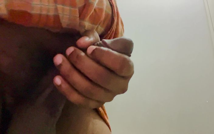 TopViralIndian: 少女第一次自慰然后高潮
