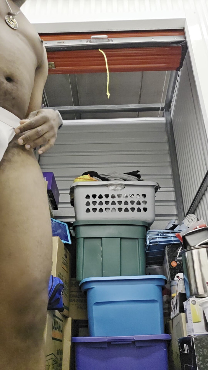 Selsensei: ストリップティーズとオナニー、私の倉庫での