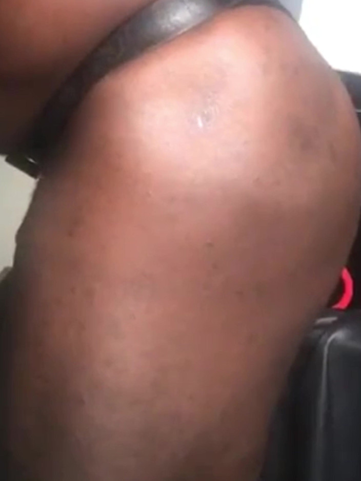 Black mature kinky muscle: 很长的口头黑色肌肉屁股前列腺玩场景