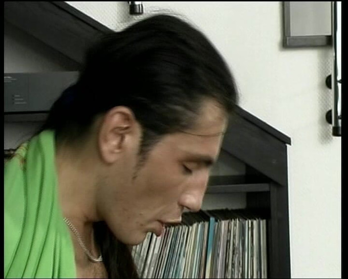 Deutsche Frauen: Hairy Teen From Germany Got Both of Her Holes Fucked