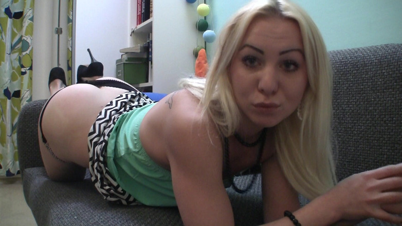 Java Consulting: Amanda llegando a casa sola