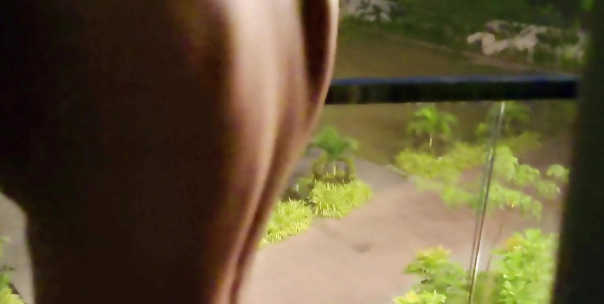 Ziya: Balcony Nude