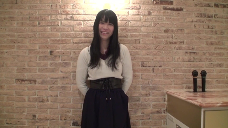 Japan Lust: Minyon Japon orta yaşlı seksi kadın amcık zevki için sırılsıklam...