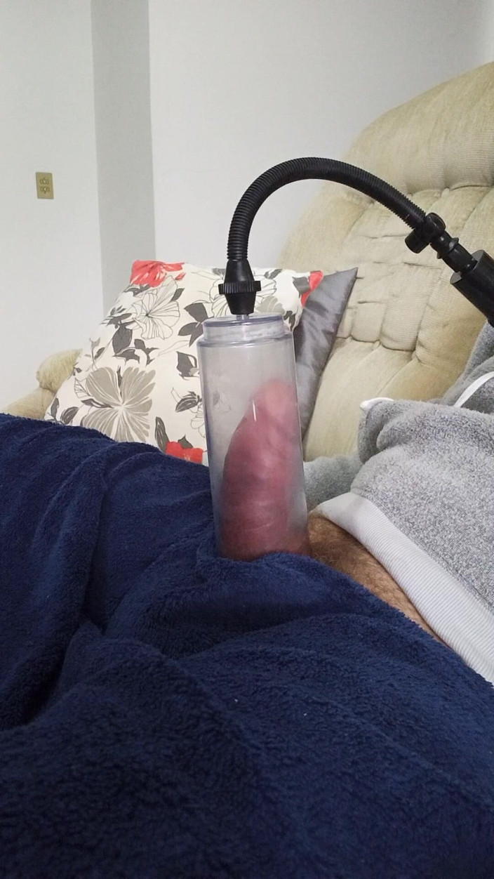 Lion big balls: Dick Pump