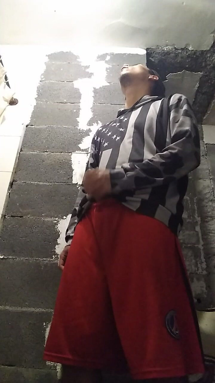 AlexAlejandro13: お風呂に入ろうとしているのに、最初に引っ張らずに
