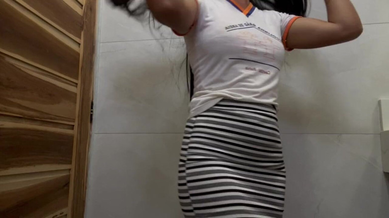 Xhacamisinha: Elle rentrait de l’école directement à la salle de bain, m’a...