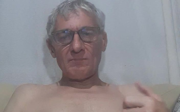 Big uncut hard cock: Stříkání velká nálož