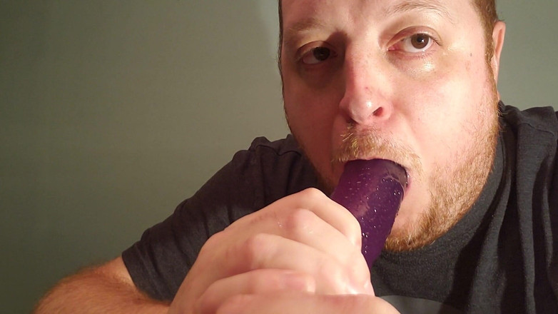 Charlieboy69: Hluboké hrdlo dildo