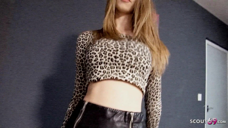 Full porn collection: Rache kann auch so süß sein, denkt an stella cox,...