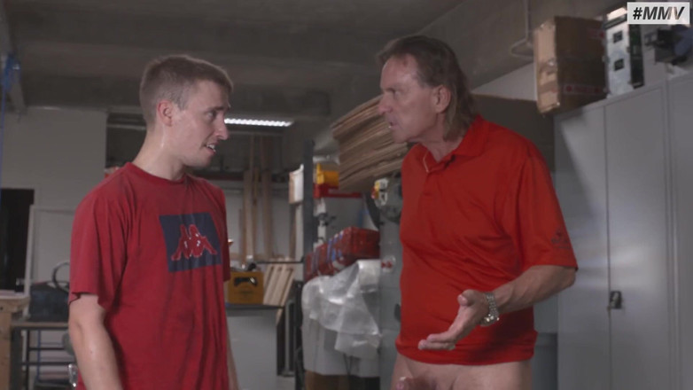 MMV Films: Pannendienst 4: scene 4 sexy German babe and two guys