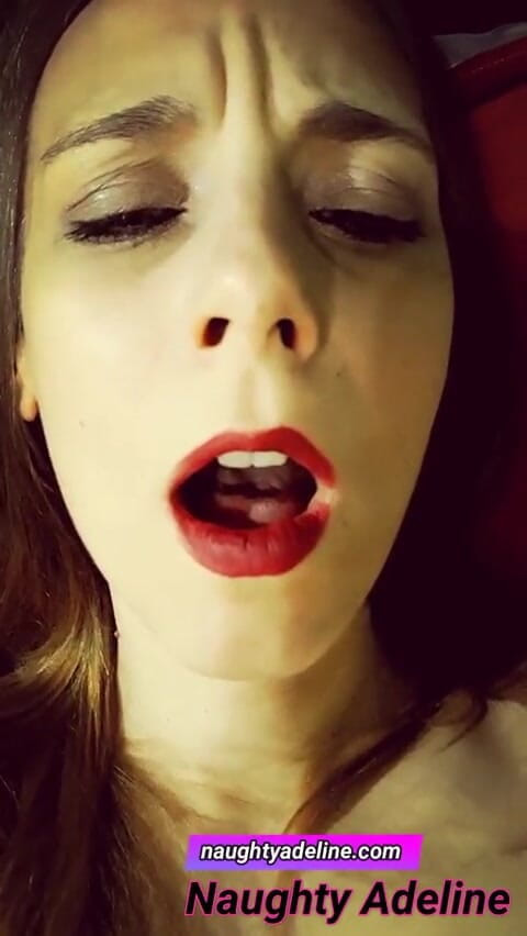 Naughty Adeline: Sborra dentro la mia figa!