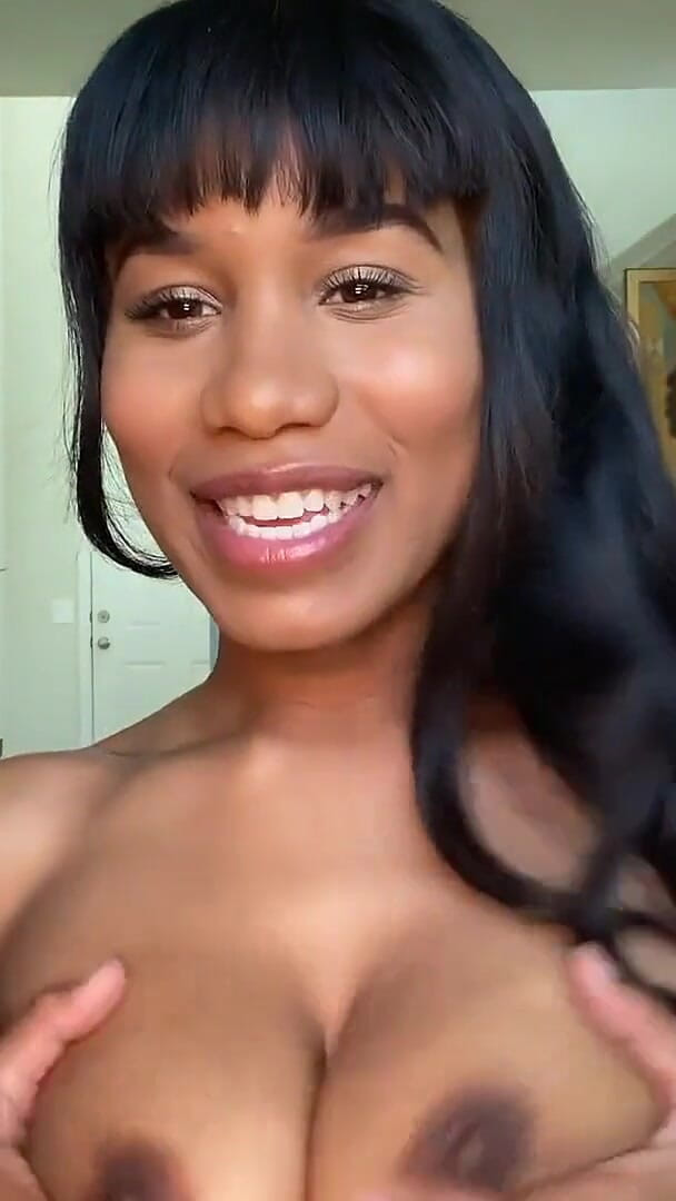 Jenna Foxx: Hot sex toy pussy games with Jenna Foxx!