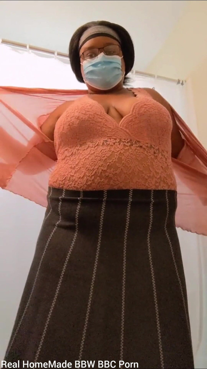 Super sexy ebony cuties: Striptease Rubbing My Pussy Shaking My Booty