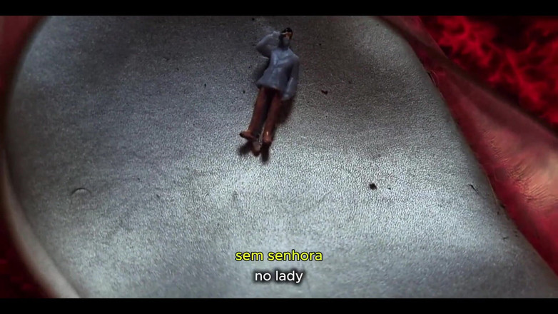 Espuleta Maia: Cruel gigante ordena que seu homenzinho miserável cheire sua buceta