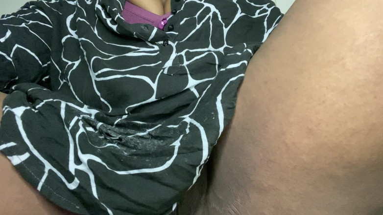 Angoori: Mallu bahu amcık parmaklıyor