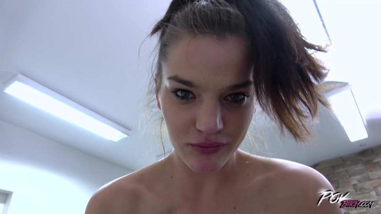 POV Bitch: Teen tuyệt đẹp với cơ thể xăm mình bị nện trong...