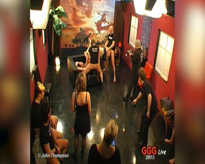 Horny girls want to fuck: Sexy ggg bukkake party - děvky dostanou pokryté tváře