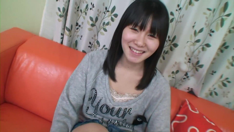 Asian Mature Climax: Мила брюнетка любить задовольняти себе