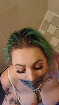 Bambi Pisswhore