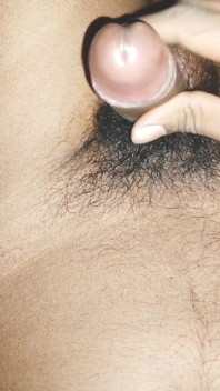ฟemboy หีบว่าวคนเดียวในห้อง