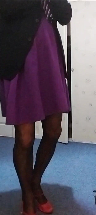 Cindy Belfast: Cindy Cums v její uniformě