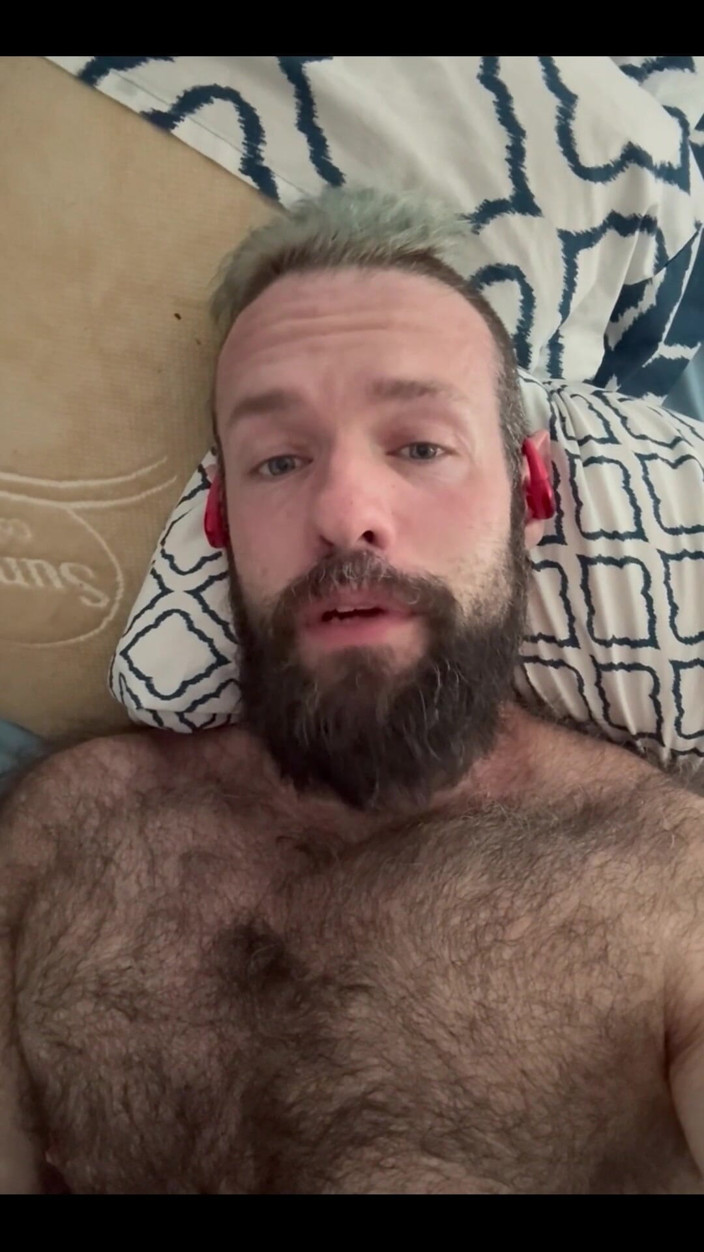 BeefyCanuck: Хайя! Оновлення каналу для Pride Month!