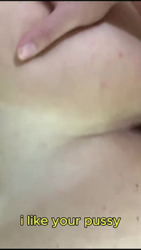 Zkouším ovoce jsem se připojil k nezbedné hře, že muž udělal, jen aby mě ošukal