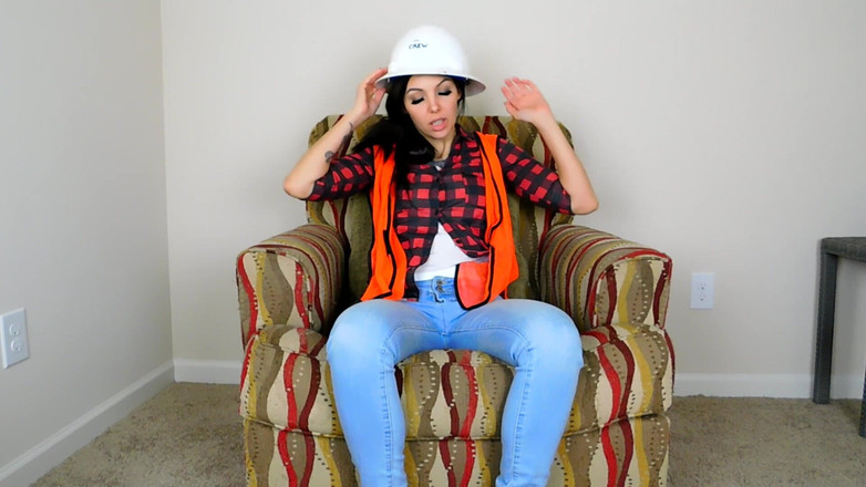 Stella Von Savage: Job Site Dyke - garota da construção goza