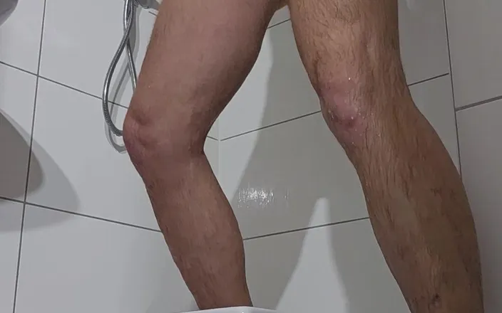 Chris_snoopy_91: Showering on the Construction Site Part 3: Pissing, Masturbating and Showering