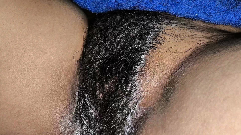 Theblackxxx: Woskowanie owłosionej pochwy część 2