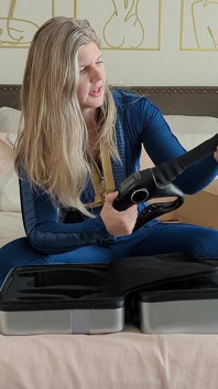 Unboxing and Trying the Ueros Sex Machine