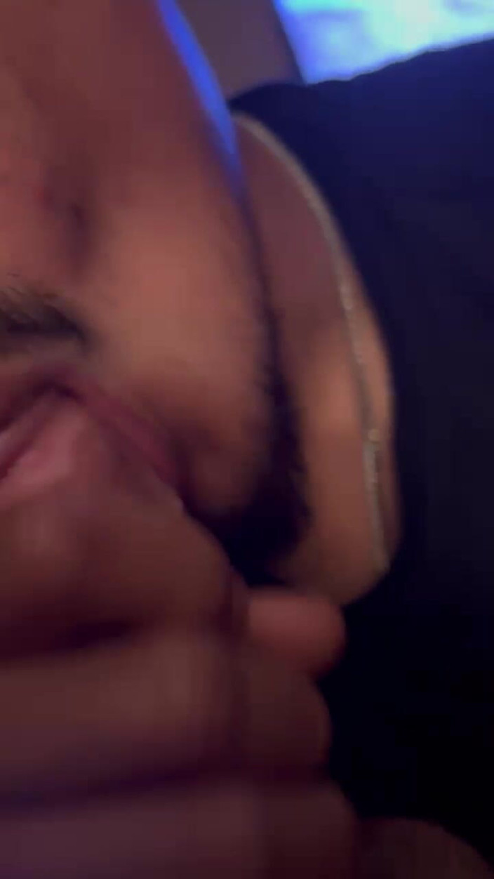 Texas-Toxicos: Повільне смоктання і ковтання величезного вантажу в нашому готельному номері.