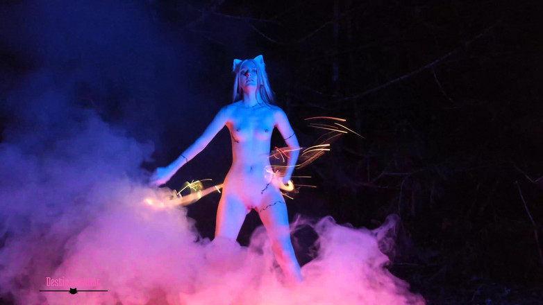 Destination Kat: Halloween-dans en hoepel comp gedempt