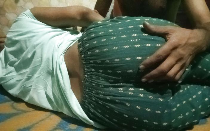Pooja Sexy: Indiana cunhada fodida pelo cunhado na cozinha