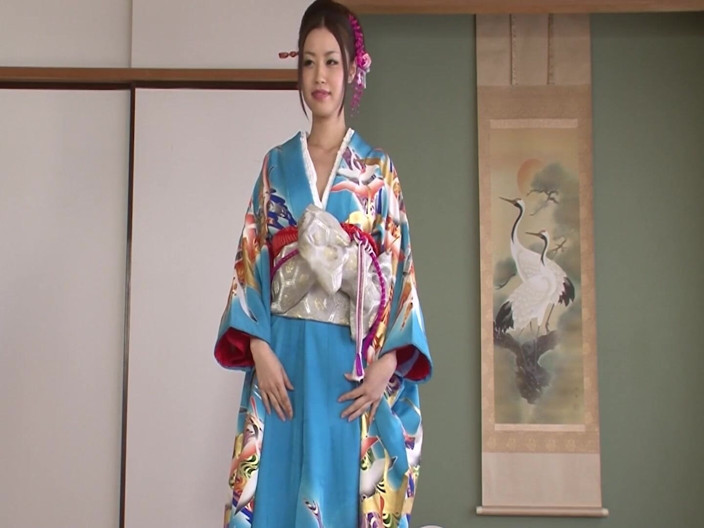 JAPAN IN LOVE: Awek Asia dalam pakaian dalam adegan pakaian dalam- 2 si rambut...