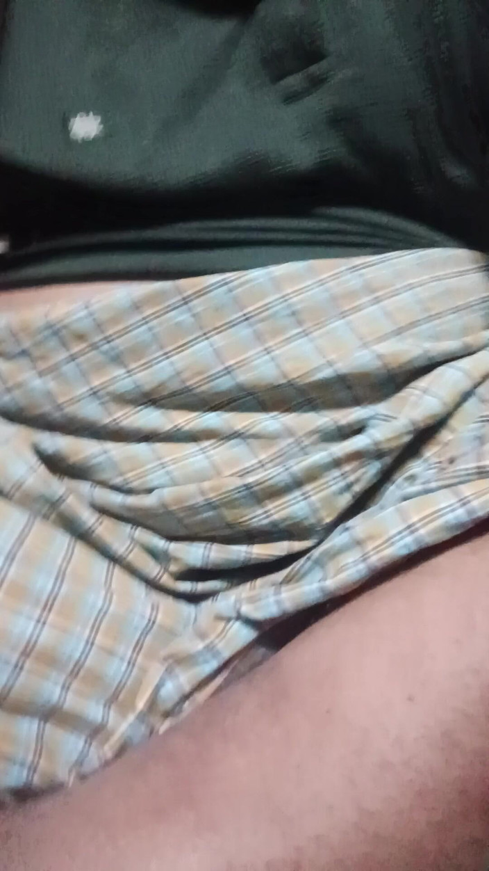 Mng: Pantat seksi pagi-pagi