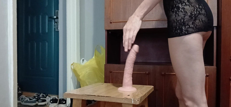 Lesbian-candys: Scopo forte con un dildo e sborro intensamente