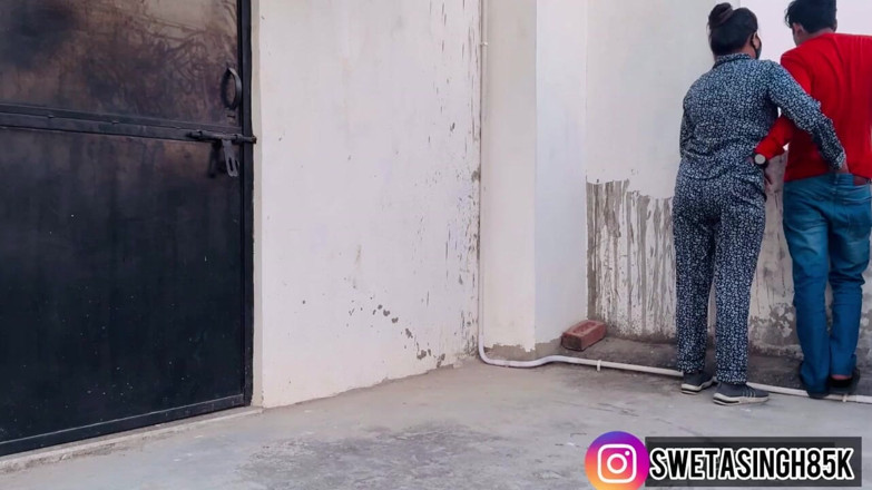 Swetasingh: Eu levei minha esposa para o telhado e a peguei...