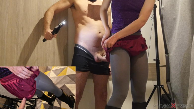 Nylon Xtreme: Elena Clark šuká v šedých punčocháčích a botách