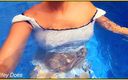 Wifey Does: Evli kadın mükemmel sütyensiz ıslak videolarının en iyisi | Derleme