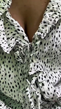 Bugün seksi arkadaşım çok ateşli görünüyor