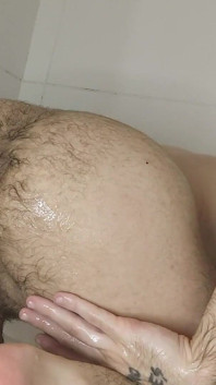내 영원한 열린 후장을 피스팅하고 피스팅