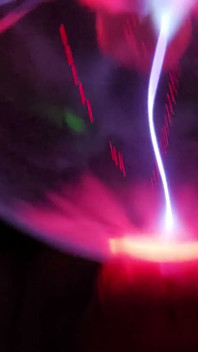 Macro și Electric Ball pe pula mea