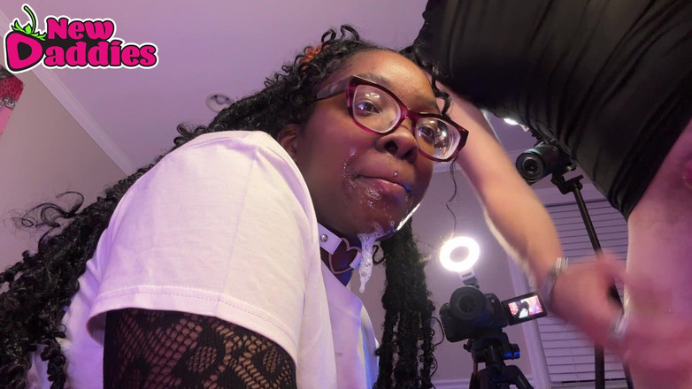 NewDaddies: Premium ebony throat - BWC šukání obličeje Velká prsa černá holka